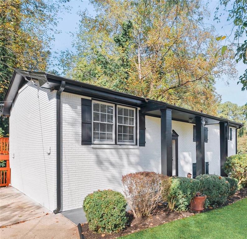 1969 Valley Ridge Drive SW, Atlanta, GA 30331 — photo 2