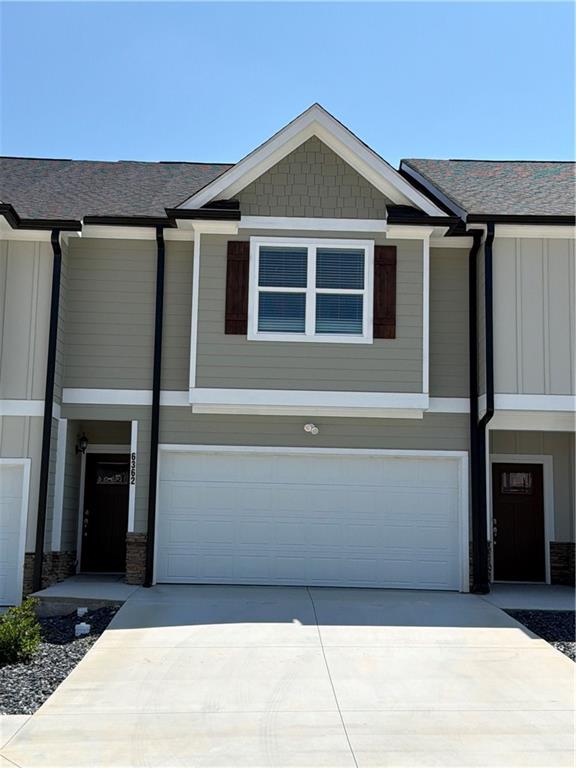 6362 Pine Ridge — photo