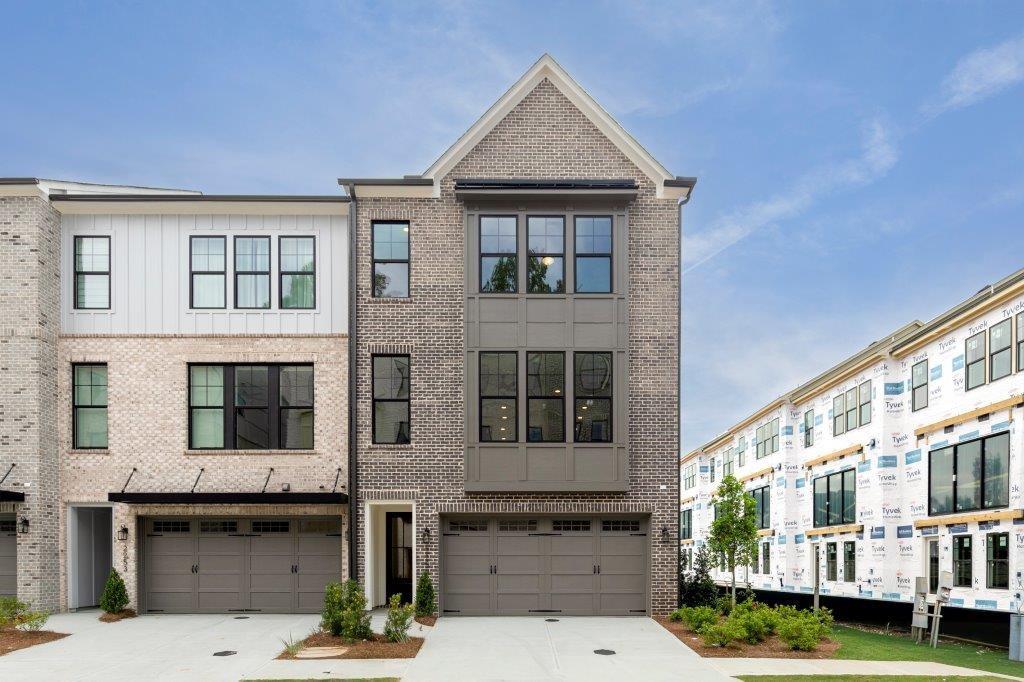 2255 Crestview Drive NE Unit 43 — photo