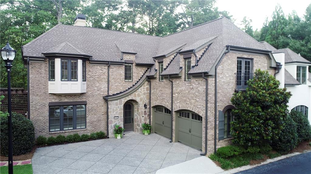 4584 Woodlawn Gates Lane — photo
