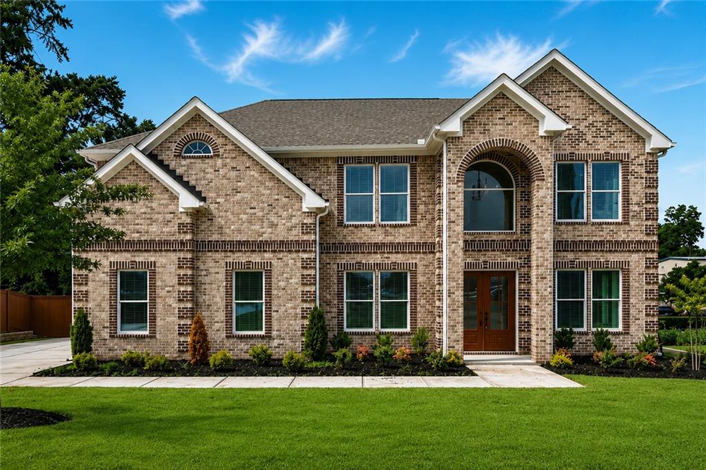 392 Price Place — photo