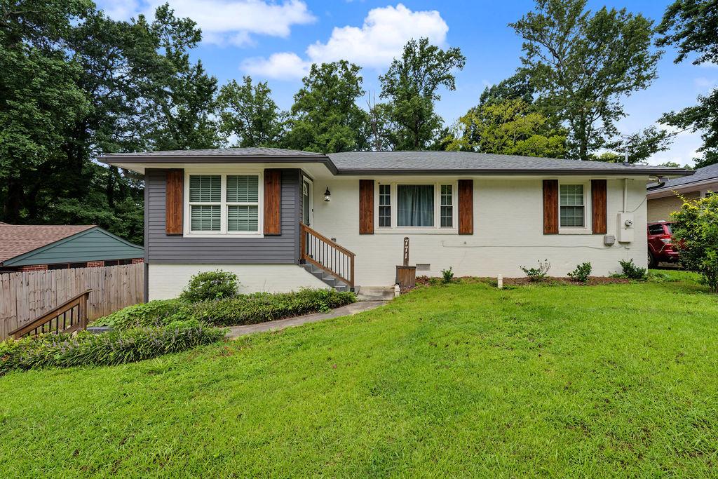771 Pinehurst Terrace SW — photo