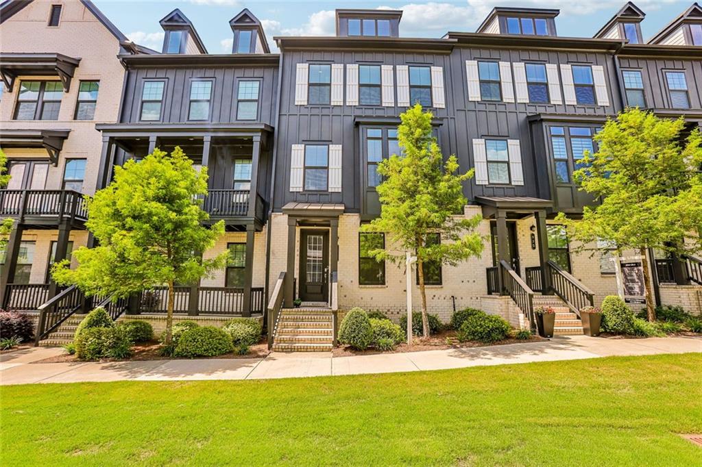 933 Catamaran Court — photo