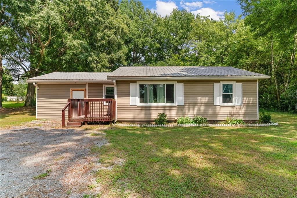 163 Ben Putnam Road — photo