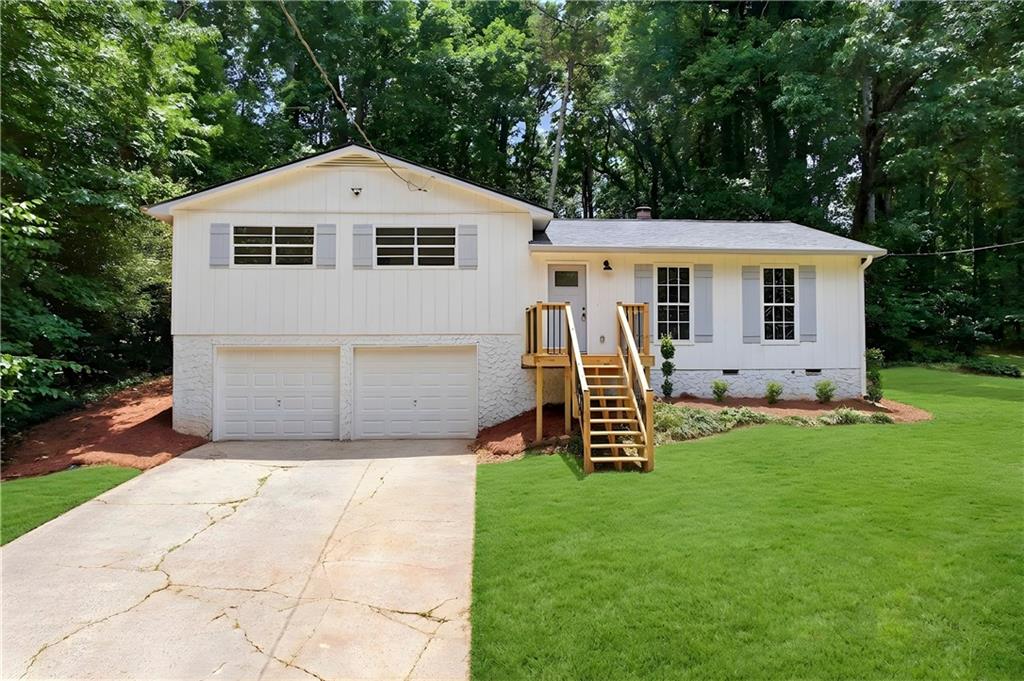 411 Hunters Lane — photo