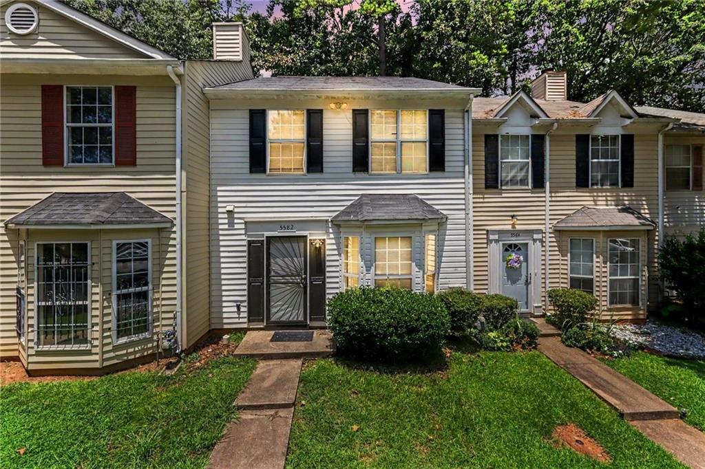 5582 Stonington Trace Parkway — photo
