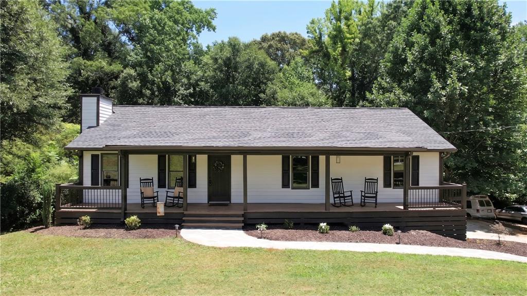323 Hill Crest Circle — photo