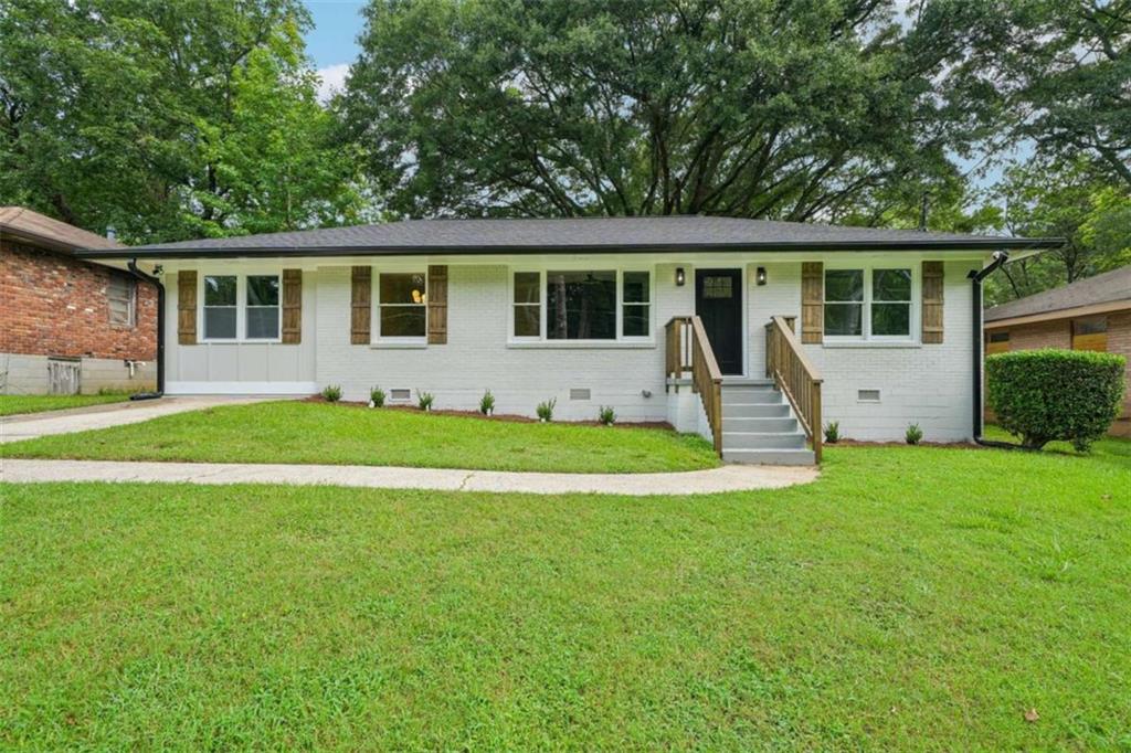 24 Mobley Drive — photo