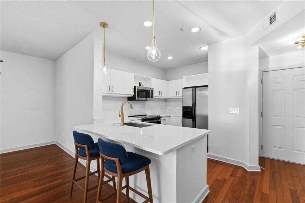 390 17th Street NW Unit 4052 — photo