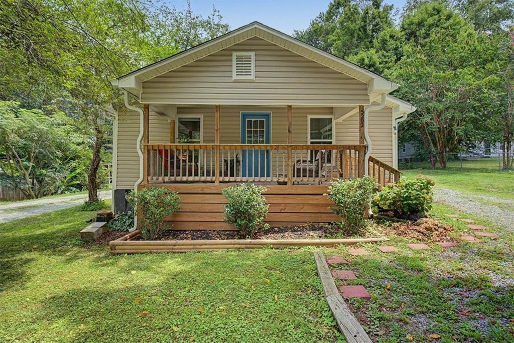 5202 Groovers Landing Road SE — photo