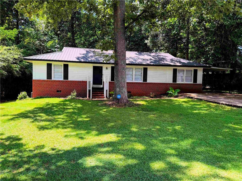 105 Dogwood Drive — photo