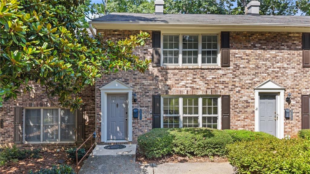 2387 Northlake Court NE — photo