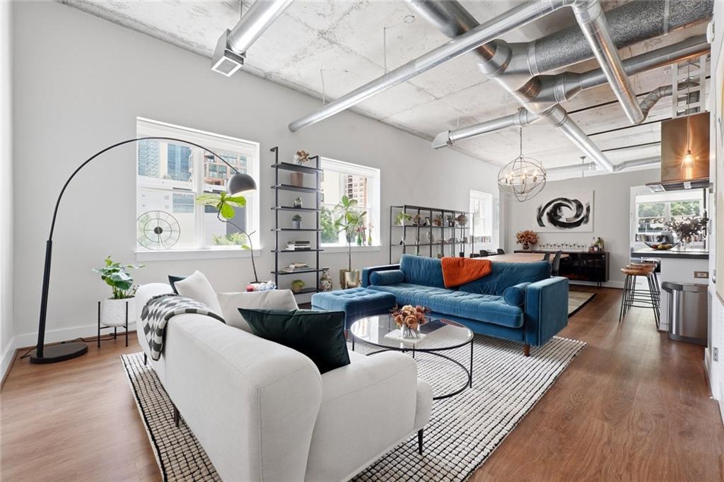 206 11th Street NE Unit 702 — photo