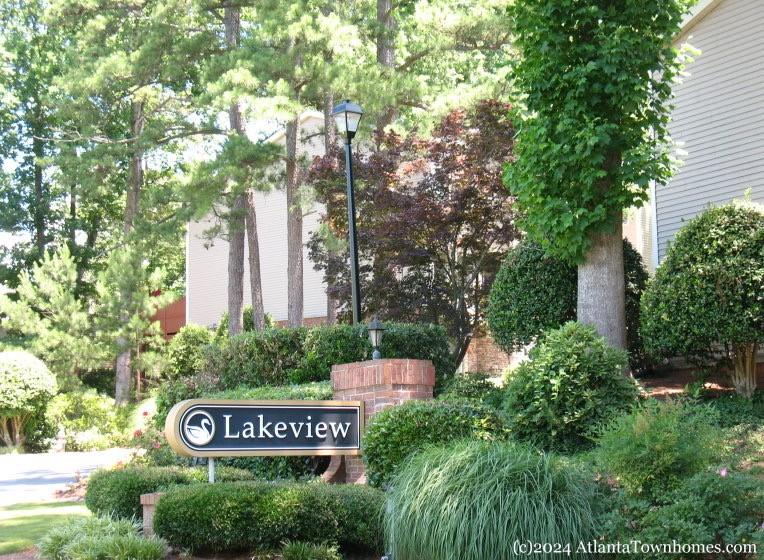 60 Basswood Circle — photo