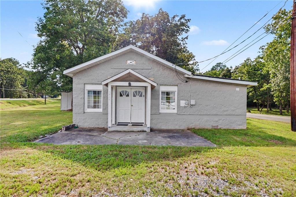 3614 Blacks Bluff Road SW — photo