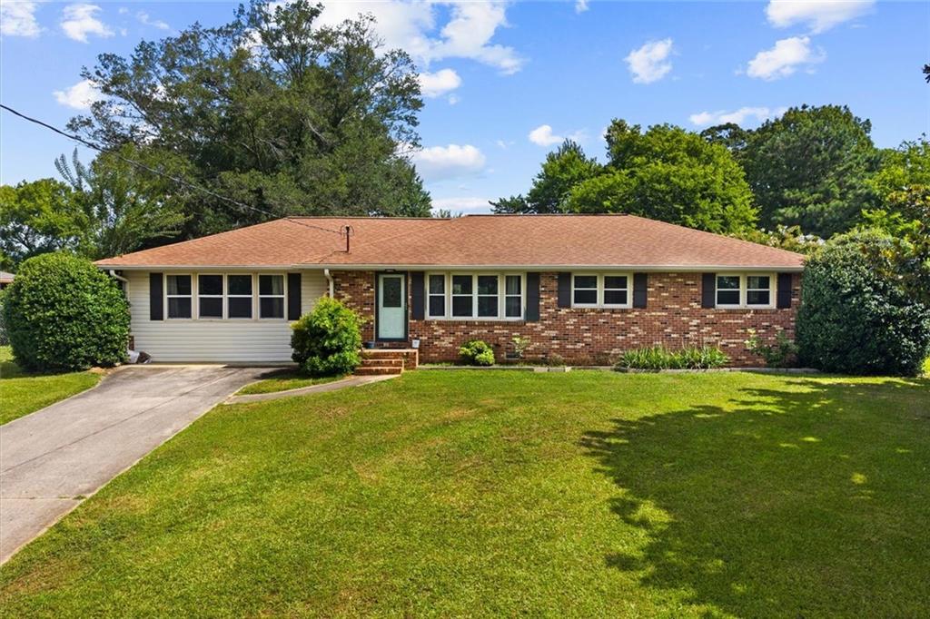 8 Cameo Drive NW — photo