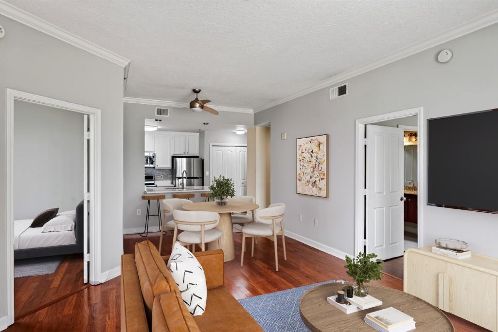 1101 Juniper Street NE Unit 832 — photo
