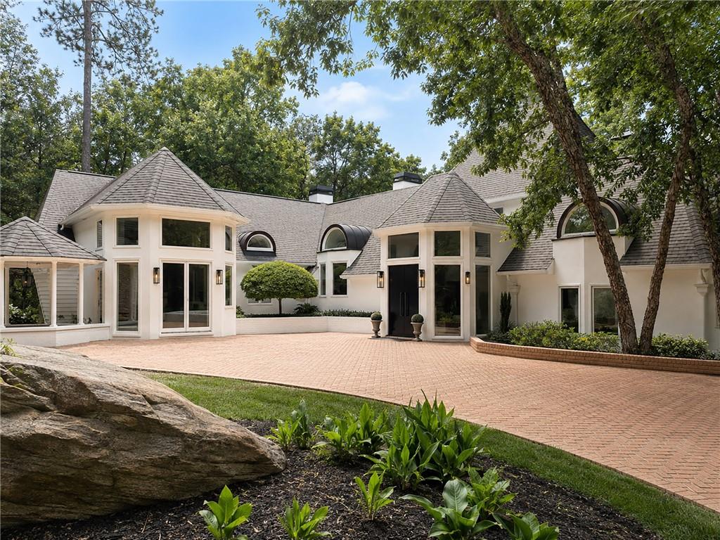 3906 Paces Ferry Road NW — photo