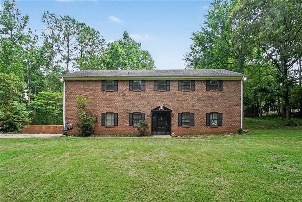 415 Grist Mill Drive E — photo