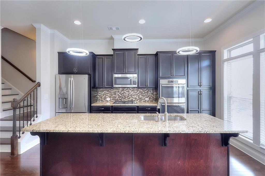 1306 Harris Way — photo