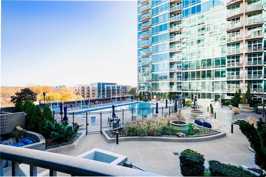 943 Peachtree Street NE Unit 902 — photo