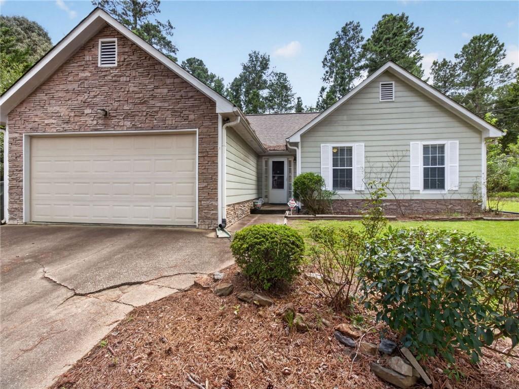 109 Collins Way — photo