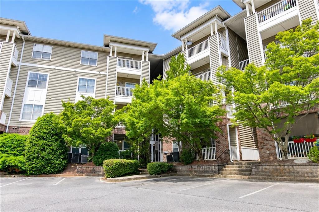 2700 Pine Tree Road NE Unit 1011 — photo
