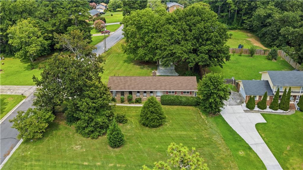 2171 Pinehurst Road — photo