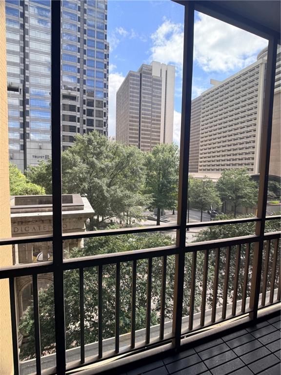 300 Peachtree Street NE Unit 4F — photo