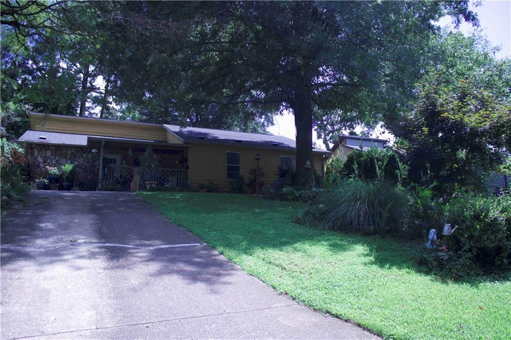 5744 Everglades Lane — photo