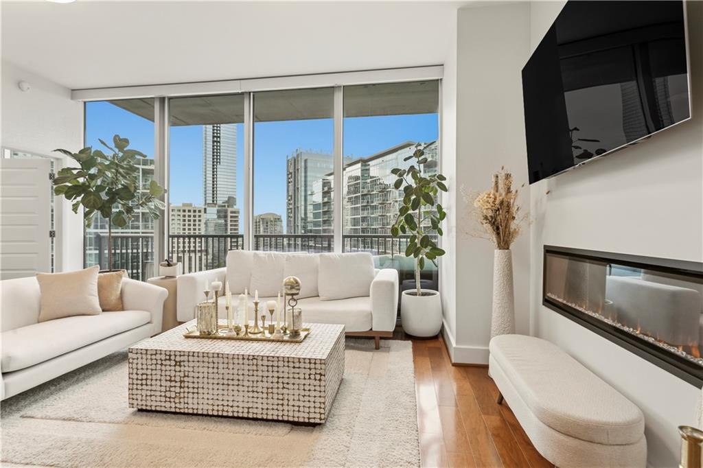 1080 Peachtree Street NE Unit 1712 — photo