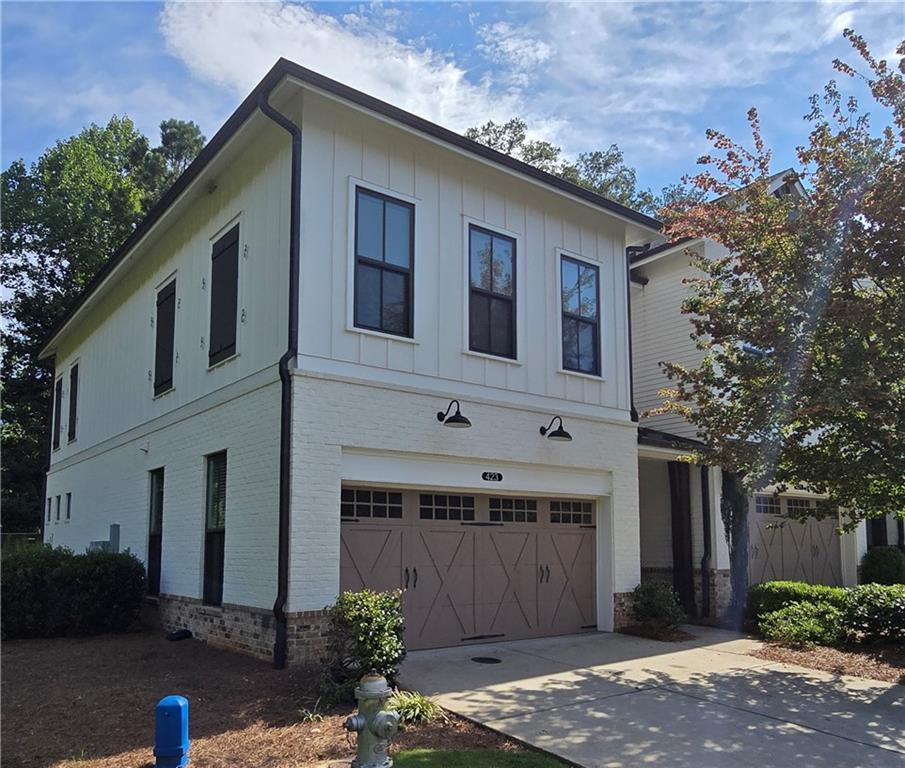 423 Johnson Court — photo