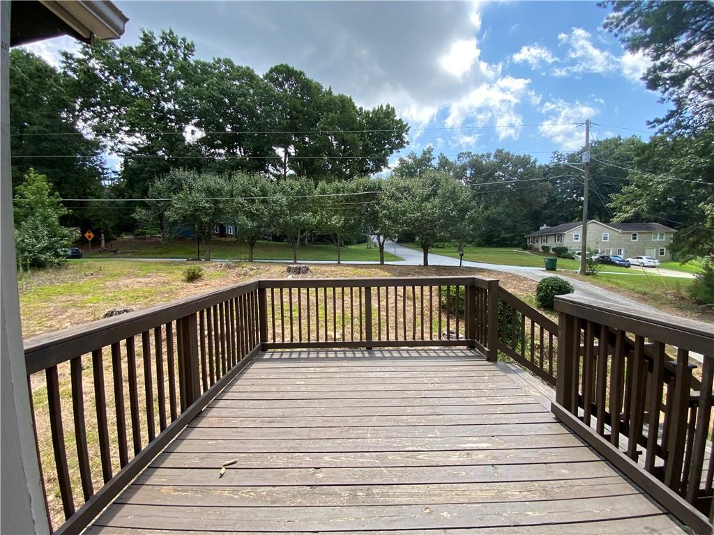 3335 Hillside Drive — photo