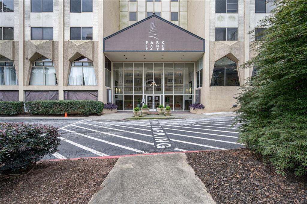 2479 Peachtree Road NE Unit 1808 — photo