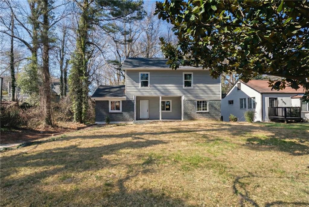 1471 Centra Villa — photo