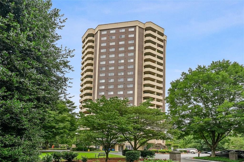 1501 Clairmont Road Unit 822 — photo