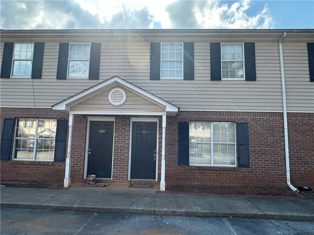 303 Iron Belt Court — photo