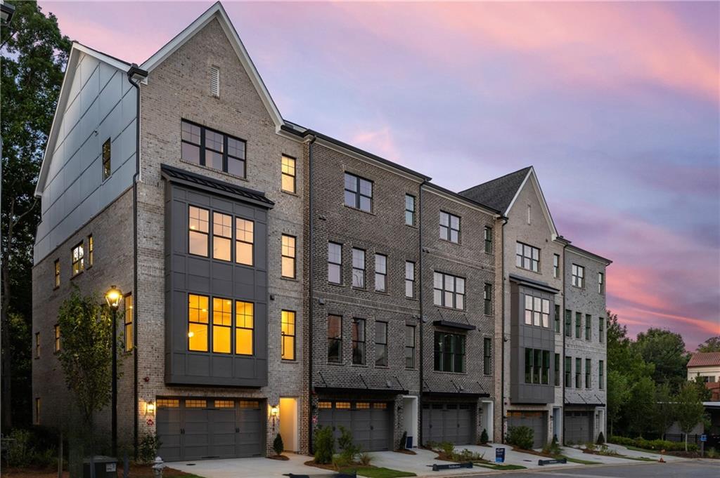 2248 Crestview Drive NE Unit 33 — photo