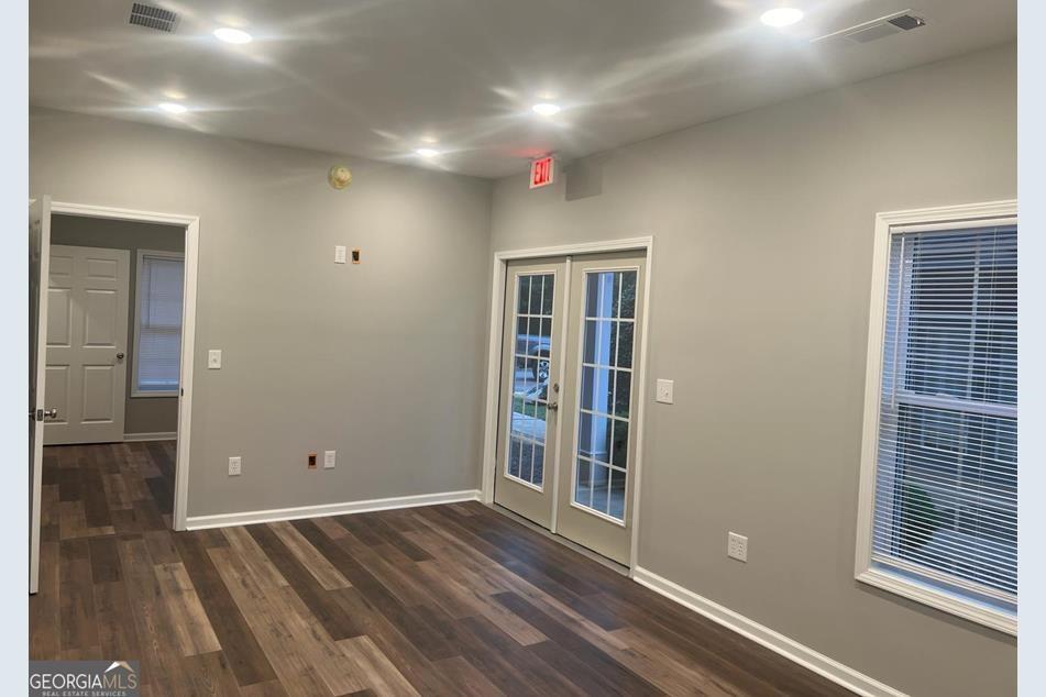 105 Whitehead Road Unit 5 — photo