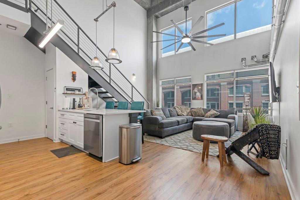 260 18th Street NW Unit 10320 — photo