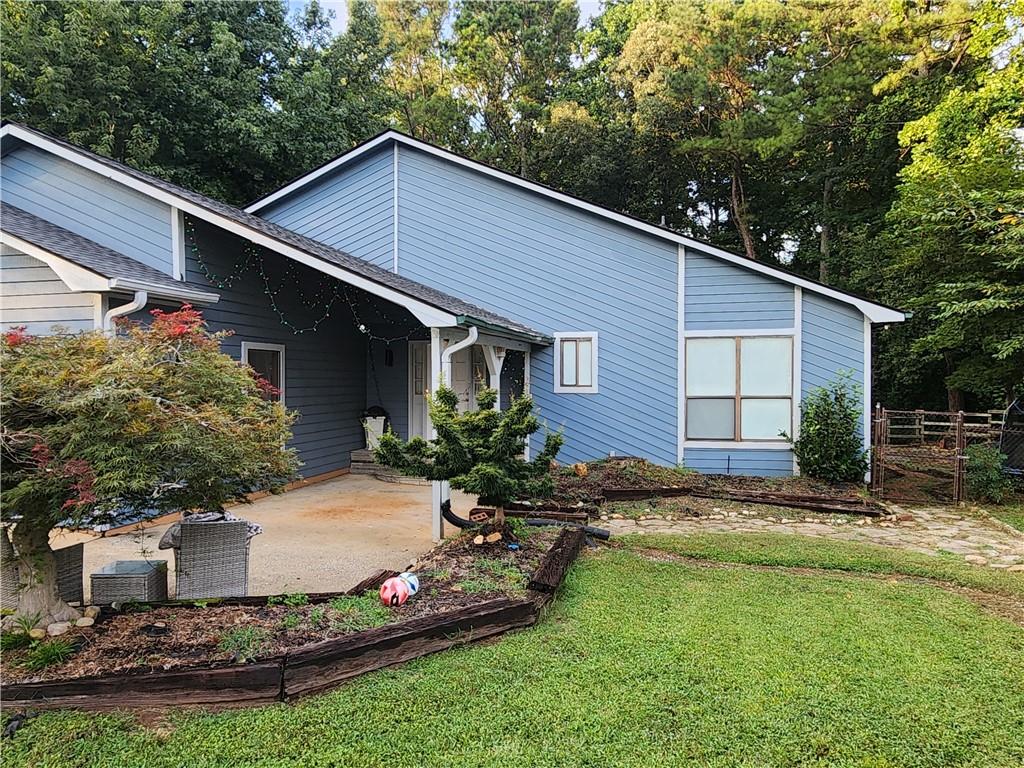 715 Babbling Creek Place — photo