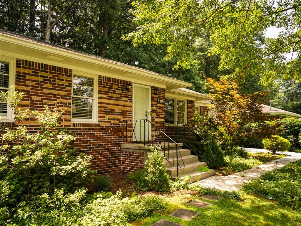 579 N Superior Avenue, Decatur, GA 30033 — photo 2