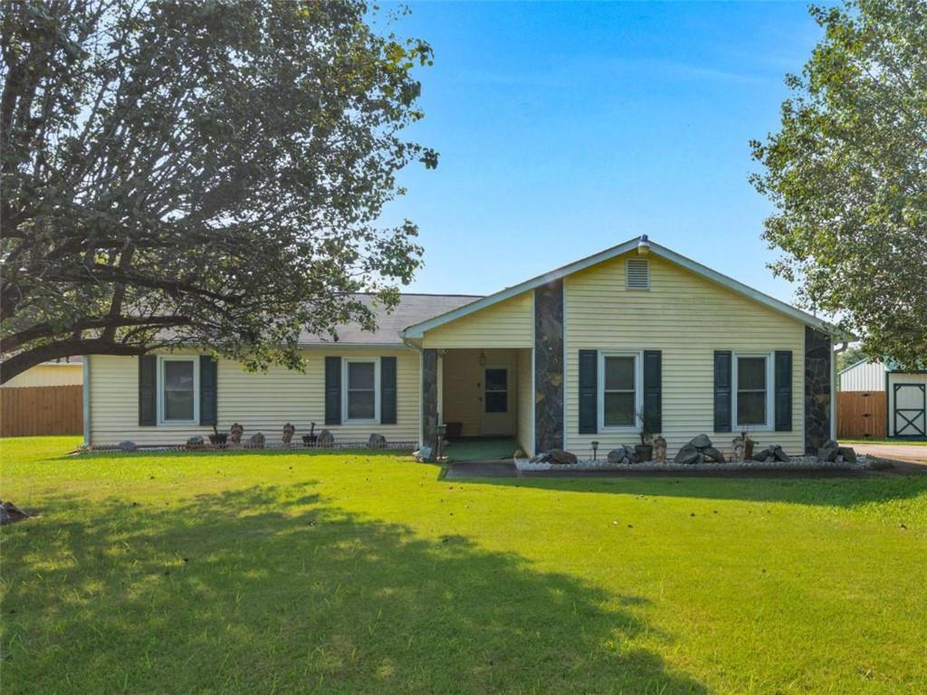 109 Summerfield Drive — photo