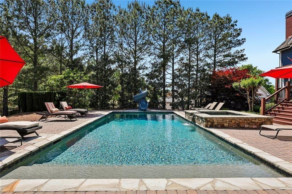 18 Stoneridge Court — photo