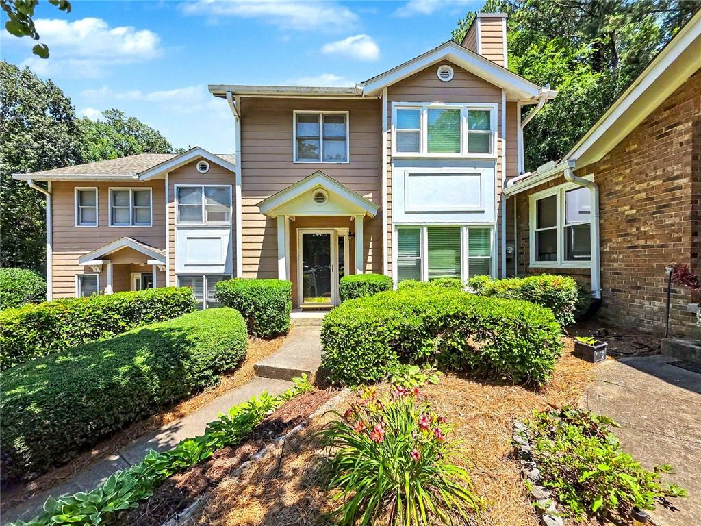184 Peachtree Hollow Court — photo