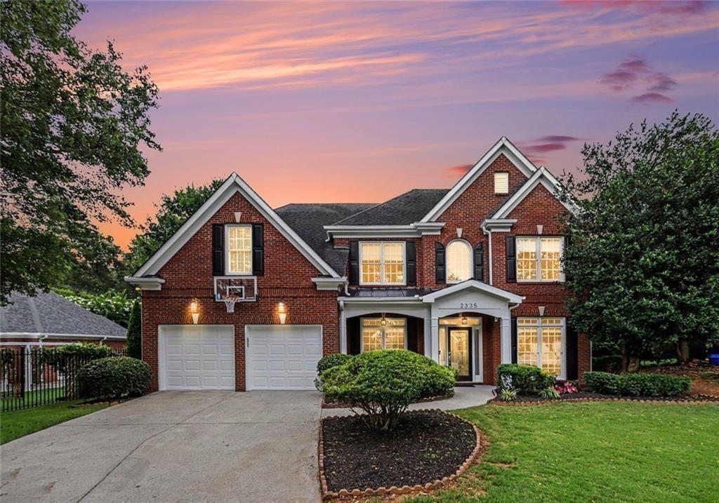 2335 Oakshire Court — photo