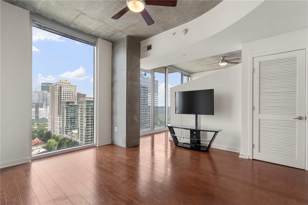 860 Peachtree Street NE Unit 1910 — photo