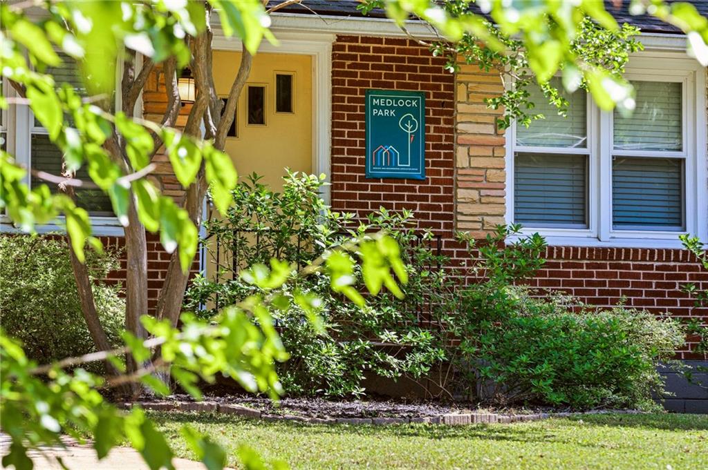 2670 Woodridge Drive, Decatur, GA 30033 — photo 2