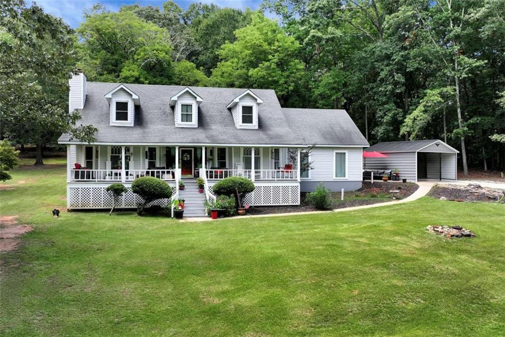 425 Greenleaf Drive — photo