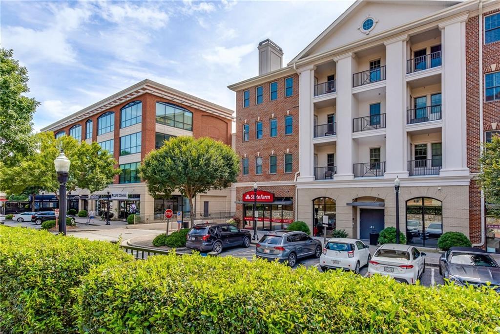 3621 Vinings Slope SE Unit 1336 — photo